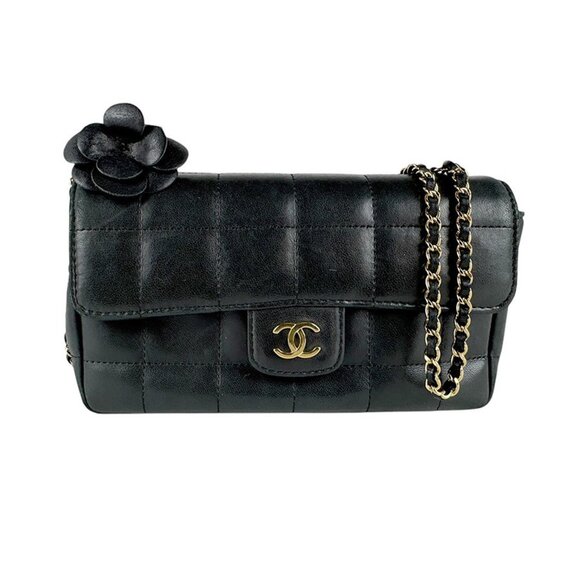 CHANEL Black Leather Shoulder Bag - Picture 1 of 5